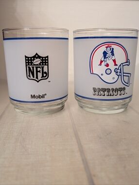 Vintage 80s New England Patriots Mobil Collectible Glasses